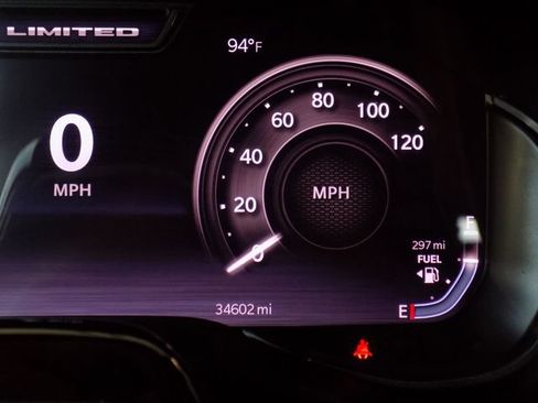 Used 2025 RAM 1500 Limited AWD/4WD image 20