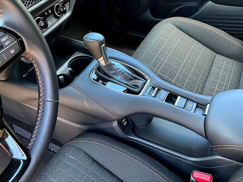 Certified 2026 Honda HR-V Sport image 18