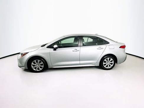 Used 2024 Toyota Corolla LE image 4