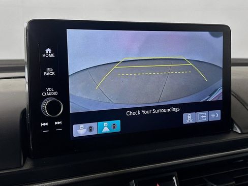 Used 2023 Honda Pilot Elite image 14