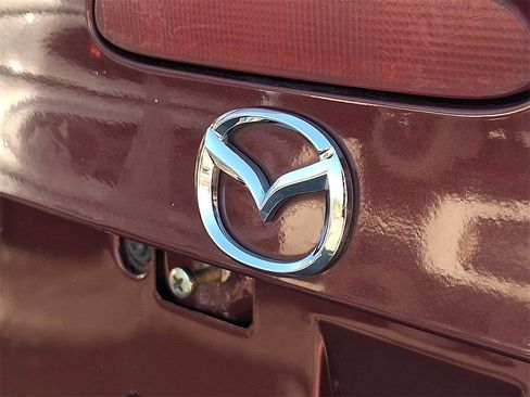 Used 2003 MAZDA MX-5 Miata image 31