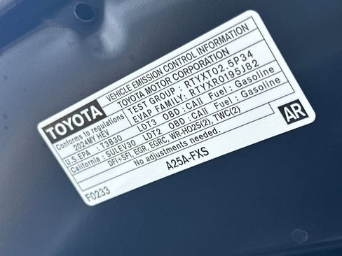 Used 2024 Toyota Sienna XLE image 29