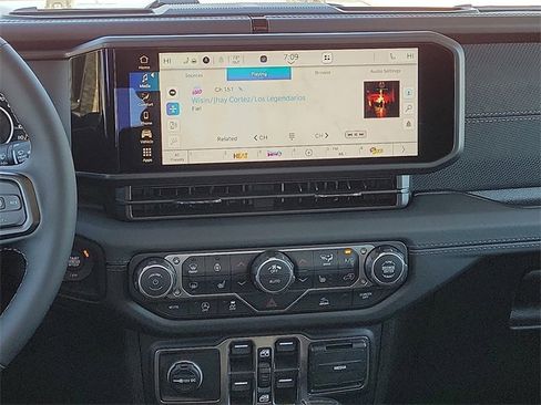 New 2026 Jeep Gladiator Mojave image 10