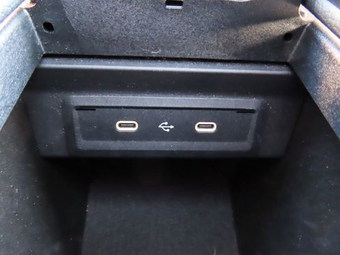 Used 2025 Mercedes-Benz CLA 250 4MATIC image 8