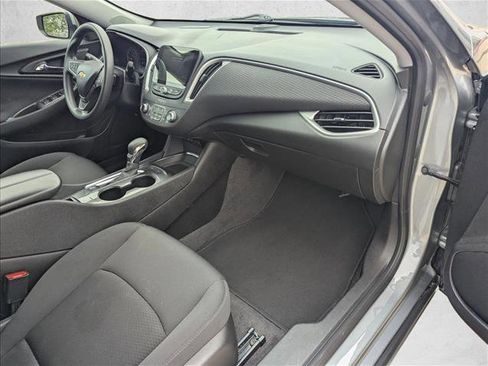 Used 2024 Chevrolet Malibu LT FWD image 21