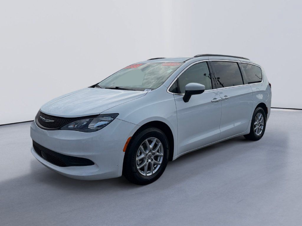 Used 2021 Chrysler Voyager Lxi FWD image 7