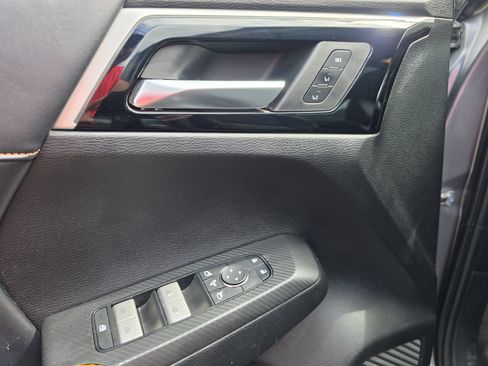 Used 2022 Mitsubishi Outlander SEL AWD/4WD image 17
