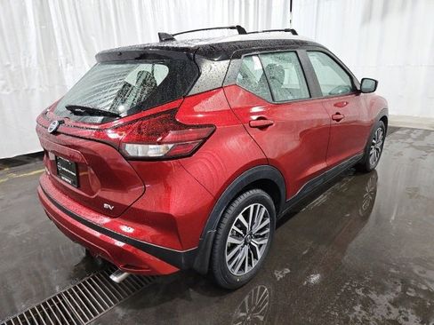 Used 2021 Nissan Kicks SV w/ Interior Electronics Package image 3
