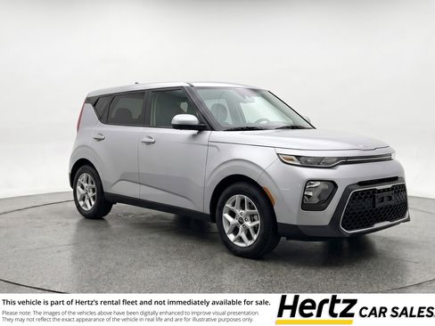 Used 2025 Kia Soul LX w/ LX Technology Package FWD image 1