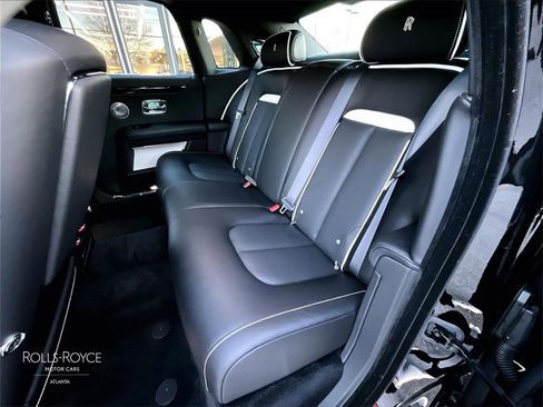 Certified 2022 Rolls-Royce Ghost w/ Ghost Package image 23
