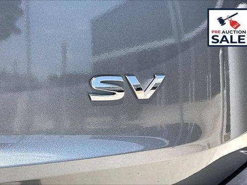 Used 2023 Nissan Rogue SV FWD image 8