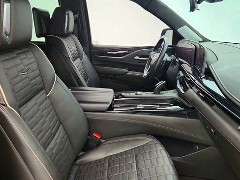 Used 2023 Cadillac Escalade V image 26