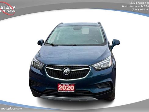 Used 2020 Buick Encore Preferred AWD/4WD image 2