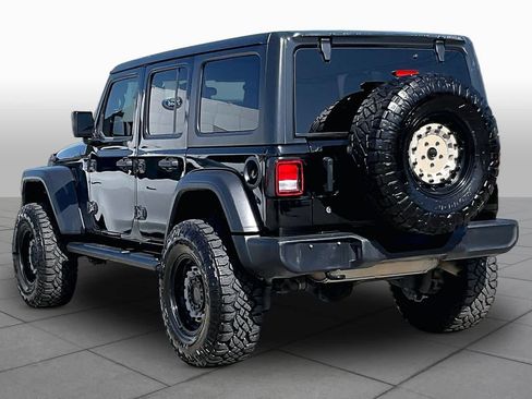 Used 2018 Jeep Wrangler Unlimited Sport S AWD/4WD image 11