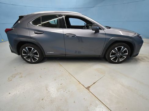 Used 2019 Lexus UX 250h image 38