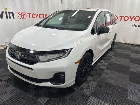 Used 2025 Honda Odyssey Sport-L image 3
