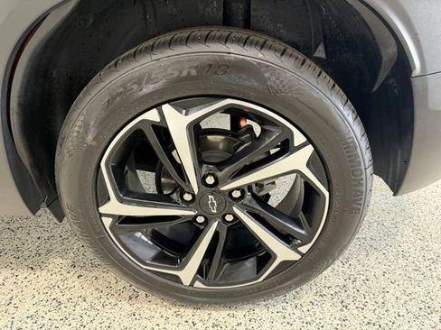 Used 2023 Chevrolet TrailBlazer RS w/ Convenience Package FWD image 30