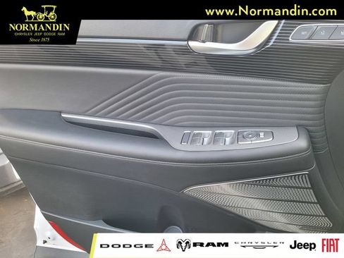 Used 2024 Hyundai Palisade Calligraphy FWD image 13