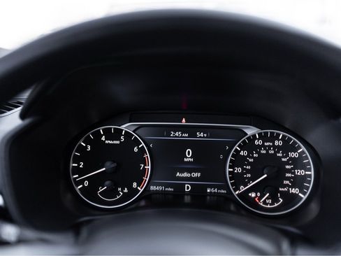 Used 2019 Nissan Altima 2.5 SR w/ SR Premium Package image 13