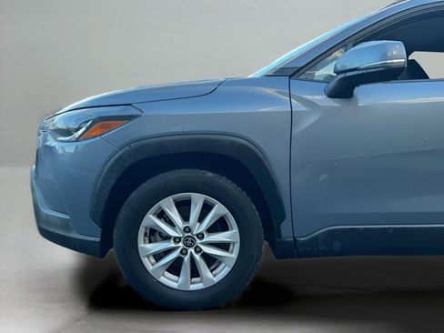 Used 2024 Toyota Corolla Cross LE image 29