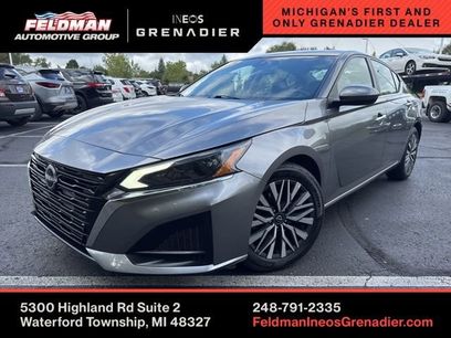 Used 2023 Nissan Altima 2.5 SV