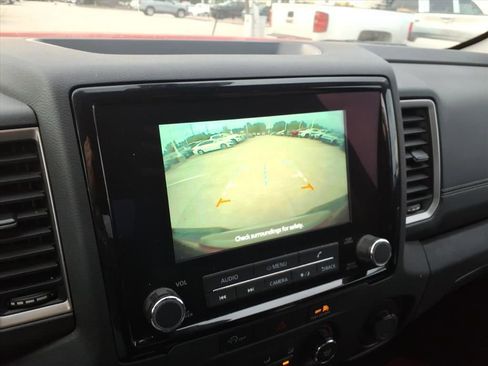 Used 2024 Nissan Frontier SV w/ Technology Package image 15