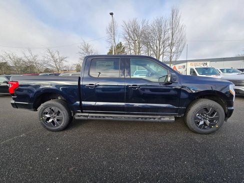 New 2025 Ford F150 Lightning Flash AWD/4WD image 4