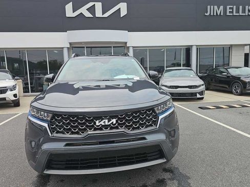 Certified 2022 Kia Sorento S w/ Panoramic Sunroof Package AWD/4WD image 1