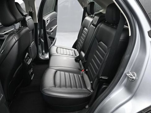 Used 2023 Ford Edge SEL w/ Convenience Package AWD/4WD image 12