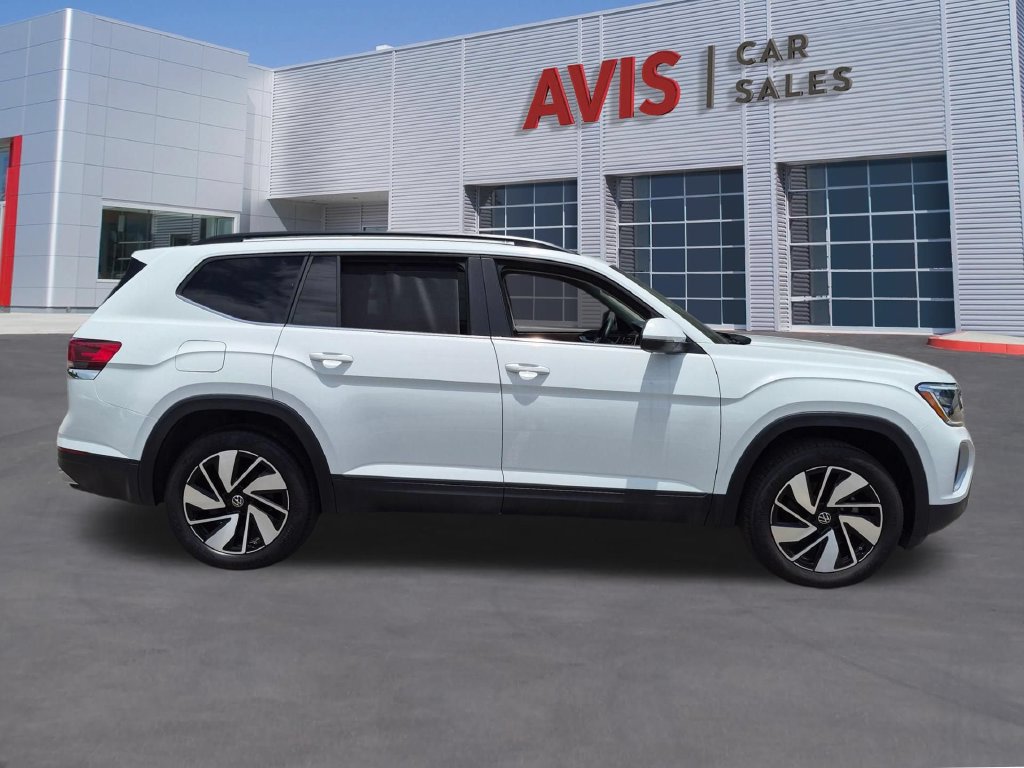 Used 2025 Volkswagen Atlas SE FWD image 5
