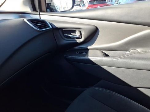 Used 2019 Nissan Murano S AWD/4WD image 20