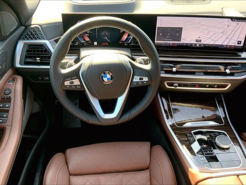 Certified 2026 BMW X5 sDrive40i image 5