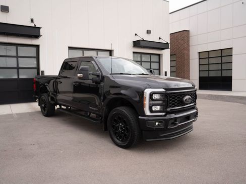 Used 2025 Ford F350 Lariat w/ Lariat Ultimate Package AWD/4WD image 4