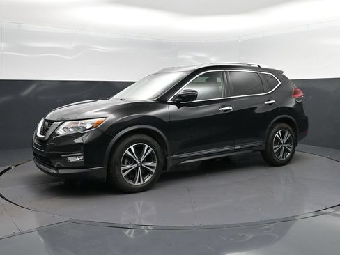 Used 2018 Nissan Rogue SL FWD image 3