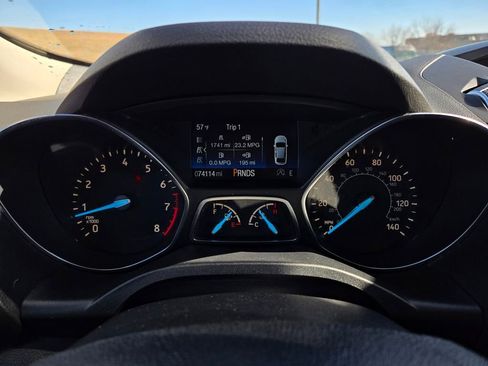 Used 2018 Ford Escape SE image 19