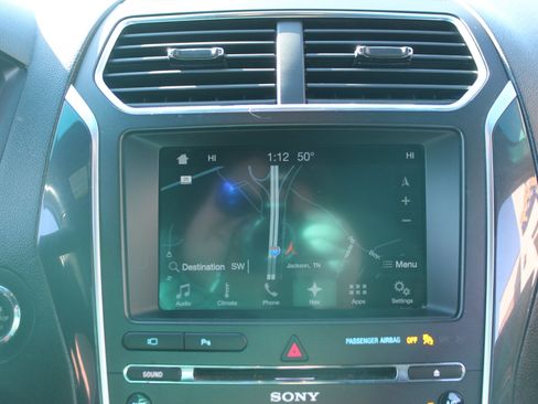 Used 2017 Ford Explorer Limited image 23