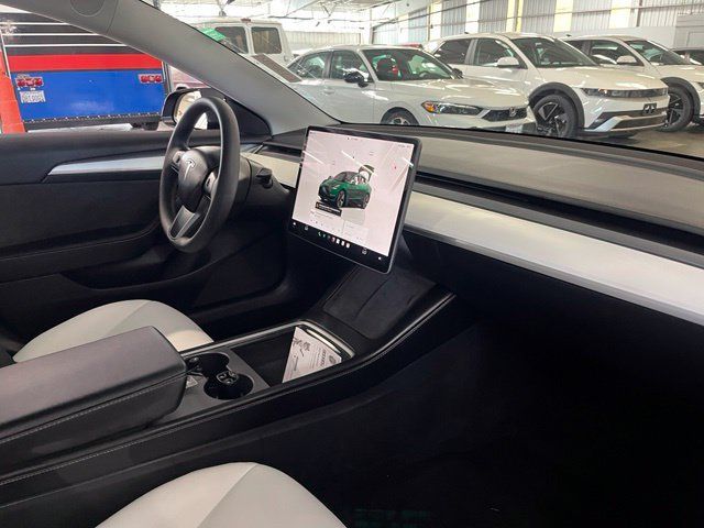 Used 2023 Tesla Model 3 Standard Range RWD image 11