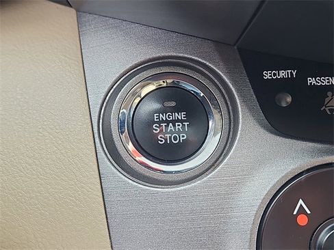 Used 2011 Toyota RAV4 Limited image 23