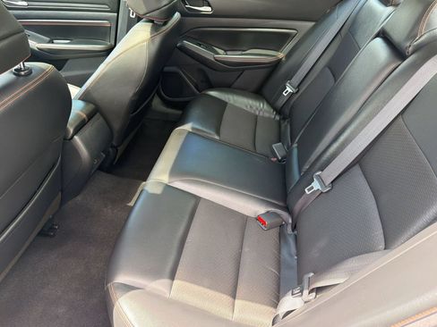 Used 2020 Nissan Altima 2.5 SR w/ Premium Package FWD image 22