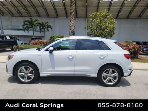 Used 2021 Audi Q3 2.0T Premium w/ Convenience Package AWD/4WD image 11