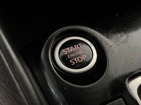 Used 2021 Nissan Kicks S image 29