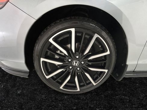 Used 2024 Honda Accord Touring image 27