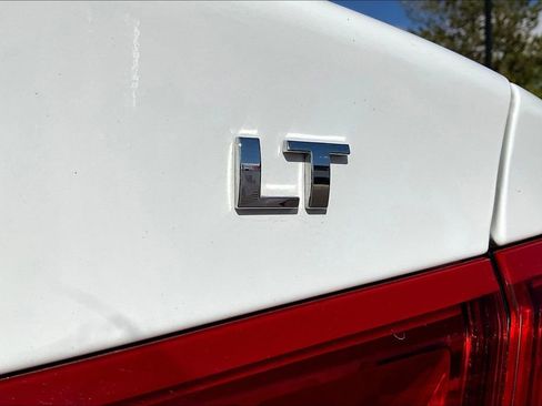 Used 2024 Chevrolet Malibu LT image 33