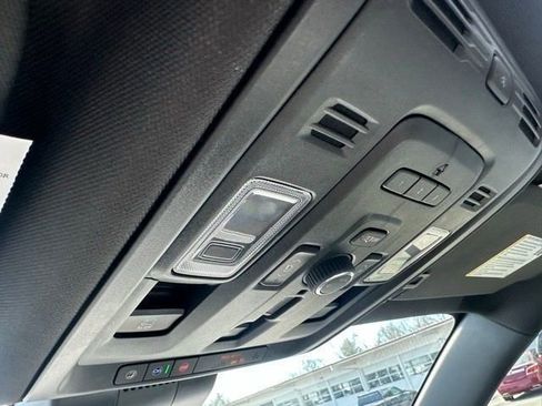 Used 2024 GMC Yukon Denali w/ Advanced Technology Package image 38