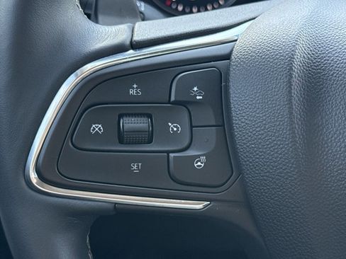 Used 2023 Buick Envision Avenir image 24