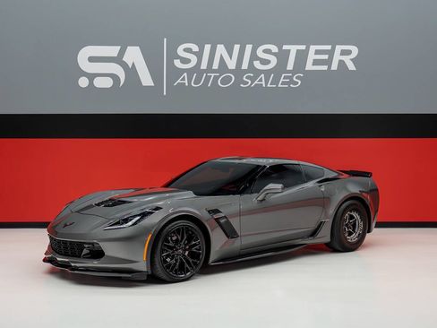Used 2016 Chevrolet Corvette Z06 w/ 2LZ Preferred Equipment Group RWD image 1