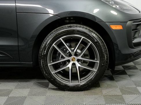 Certified 2026 Porsche Macan AWD/4WD image 40
