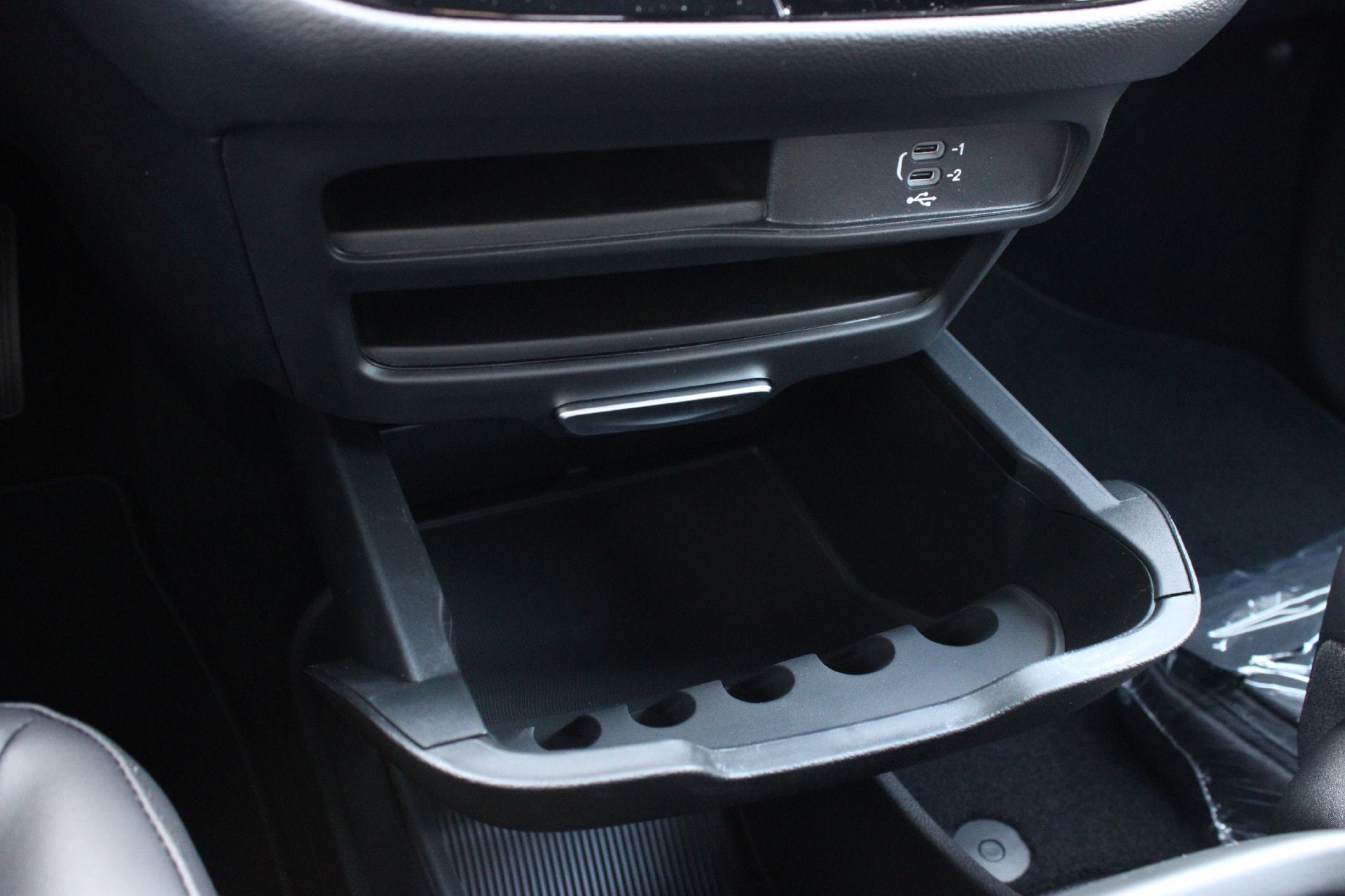 New 2027 Chrysler Pacifica Select FWD image 42