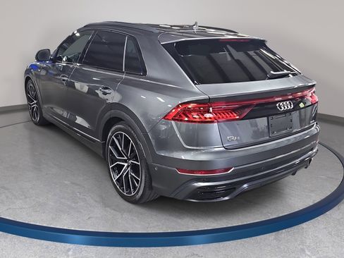 Used 2019 Audi Q8 Prestige w/ Luxury Package AWD/4WD image 7