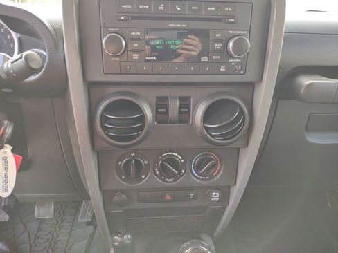 Used 2010 Jeep Wrangler Sport AWD/4WD image 17